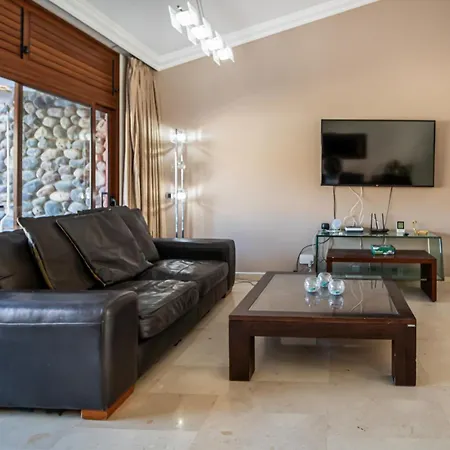 Oasis Tauro 3br Apartamento