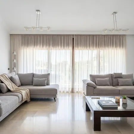 Oasis Tauro 3br Appartement *